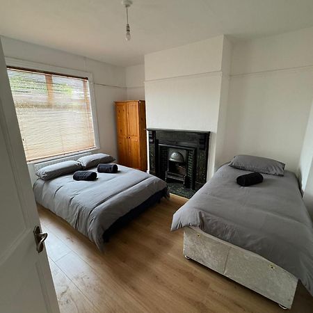 Very Nice Triple Room At 2 Iveragh Rd-5 Δουβλίνο Εξωτερικό φωτογραφία